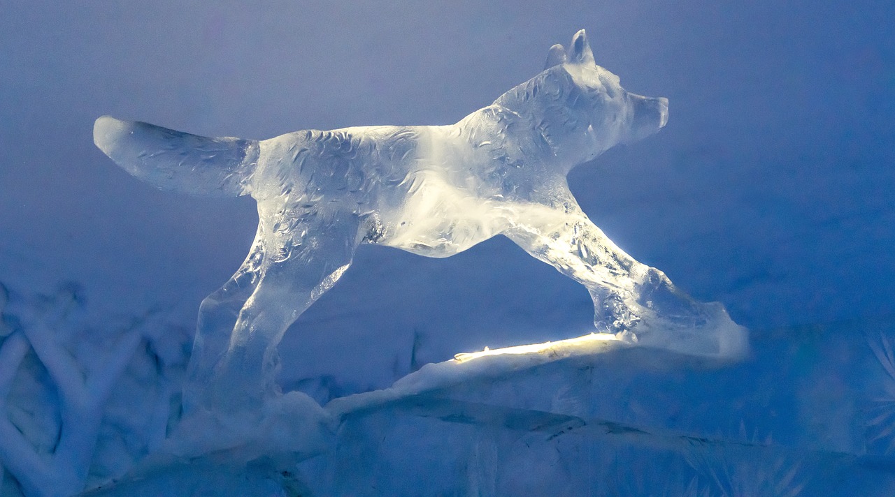Les sculptures de glace en Finlande : un spectacle hivernal éblouissant